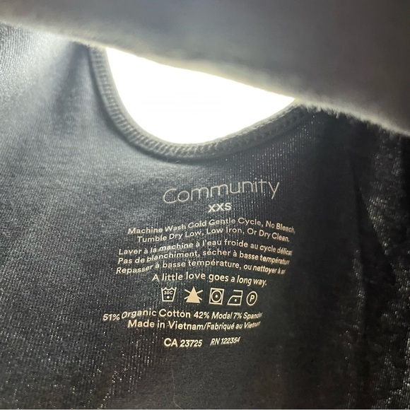 Aritzia  Community Intent Bodysuit Sleeveless Scoop open back in Navy XXS - Picture 12 of 15